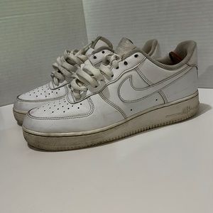 Nike Air Force 1 White Size 8